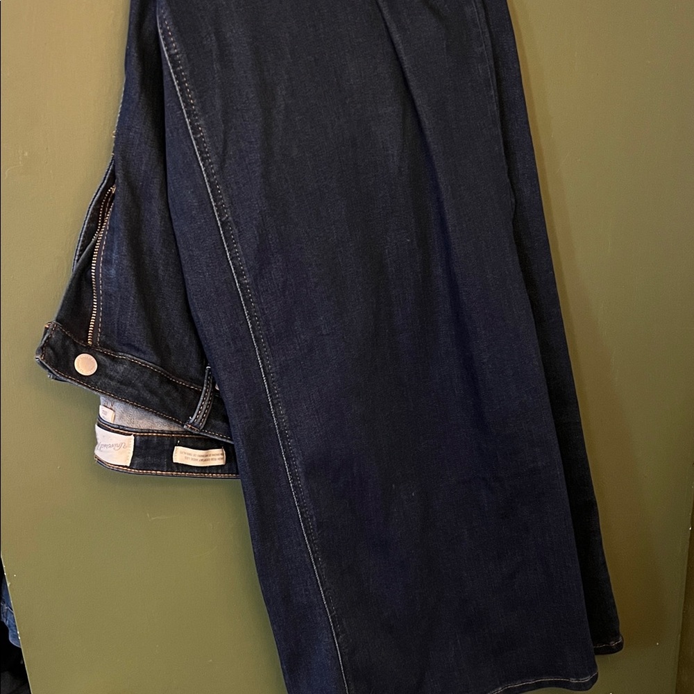 Universal Thread Indigo Denim Jeans